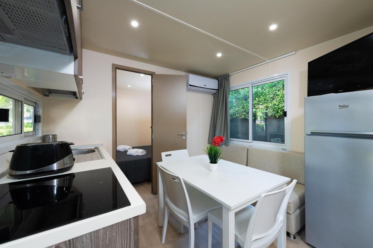 Luxury Caravan At Union Lido カヴァッリーノ・トレポルティ エクステリア 写真
