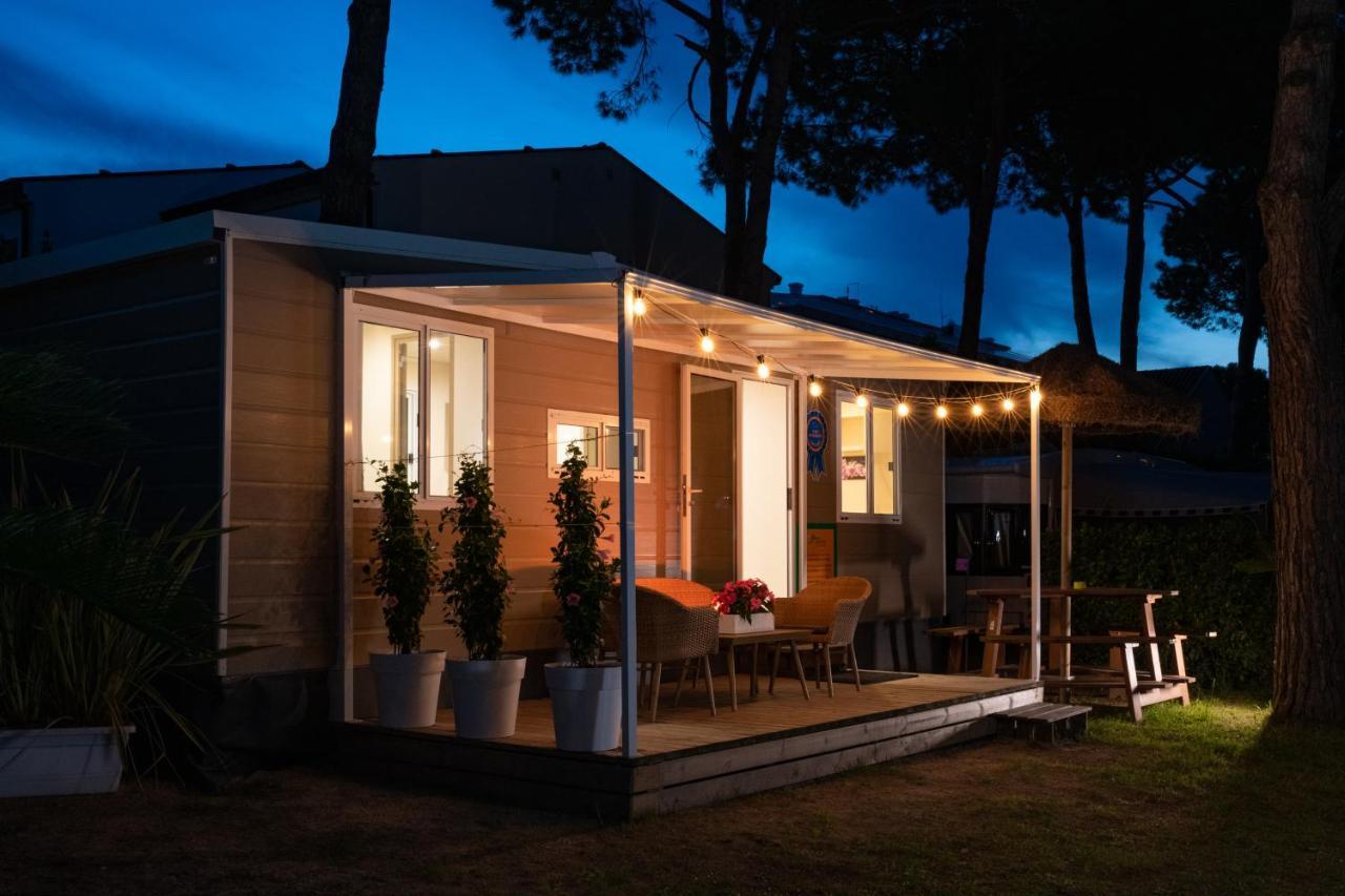 Luxury Caravan At Union Lido カヴァッリーノ・トレポルティ エクステリア 写真