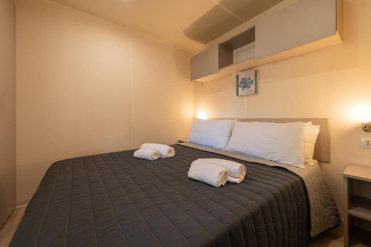 Luxury Caravan At Union Lido カヴァッリーノ・トレポルティ エクステリア 写真