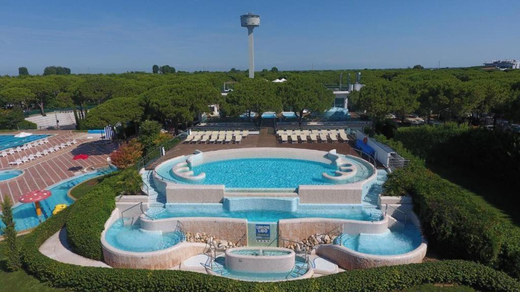 Luxury Caravan At Union Lido カヴァッリーノ・トレポルティ エクステリア 写真