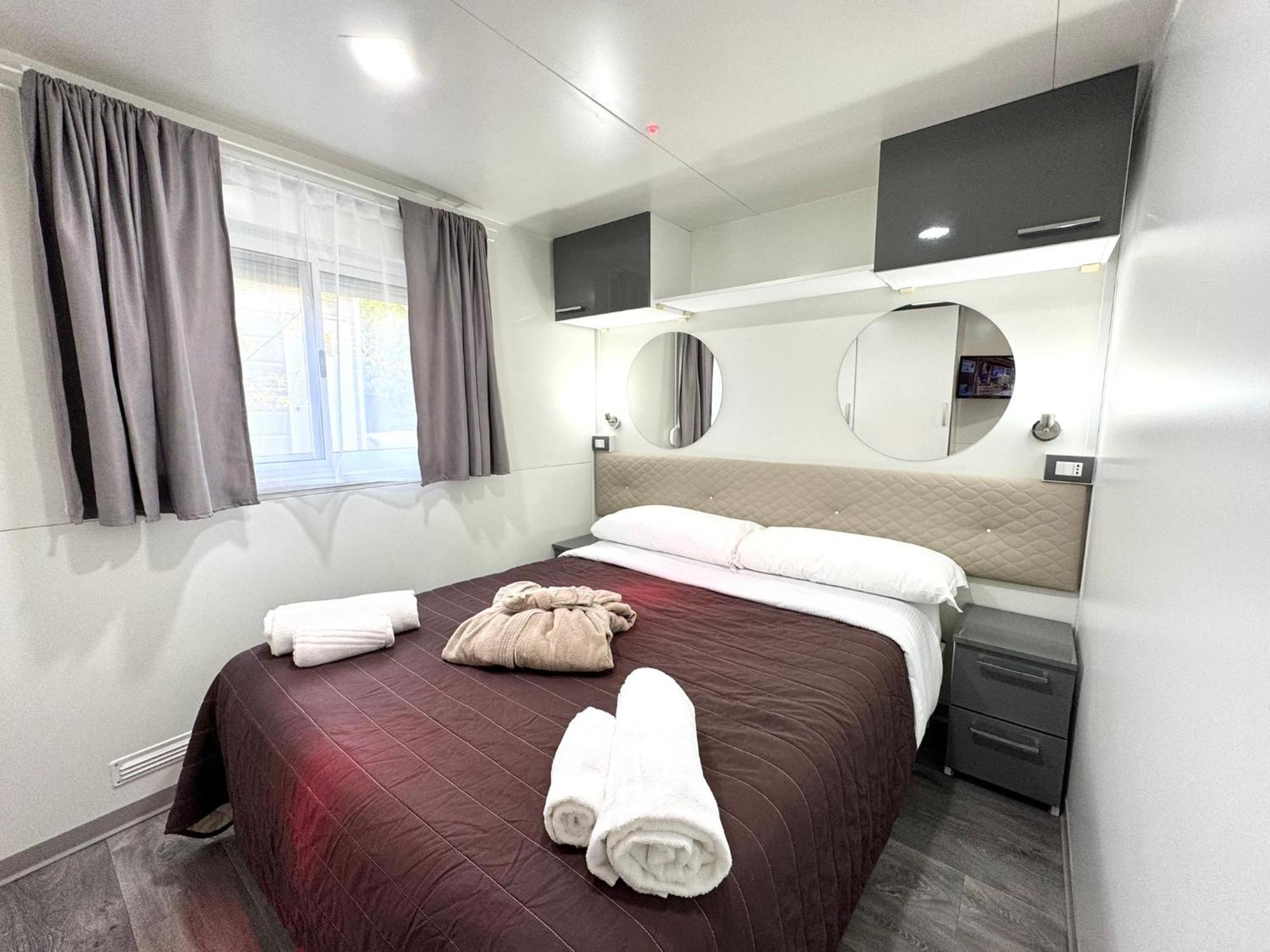 Luxury Caravan At Union Lido カヴァッリーノ・トレポルティ エクステリア 写真