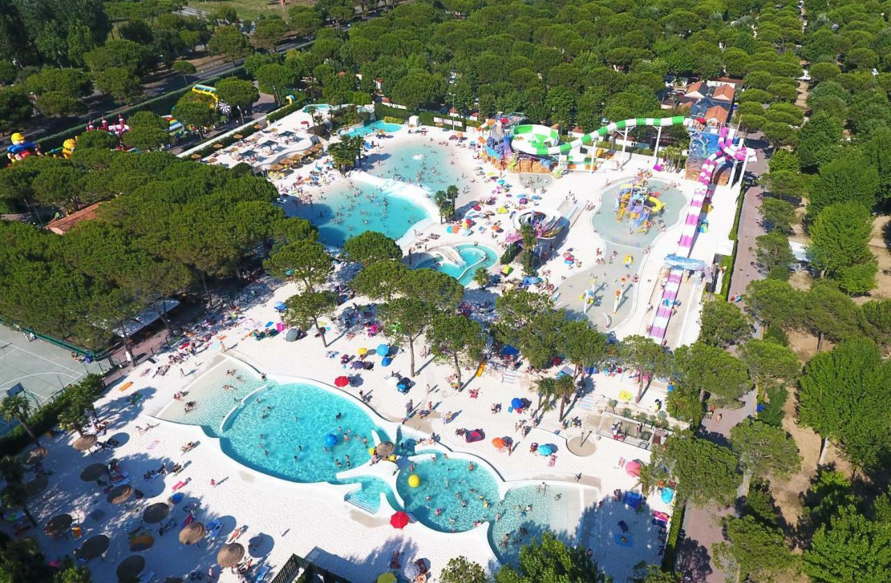 Luxury Caravan At Union Lido カヴァッリーノ・トレポルティ エクステリア 写真